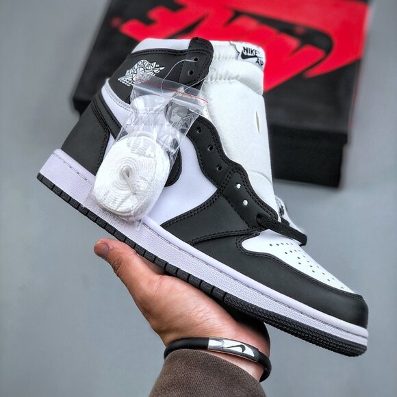 Air Jordan 1 high-top casual fashion sneakers